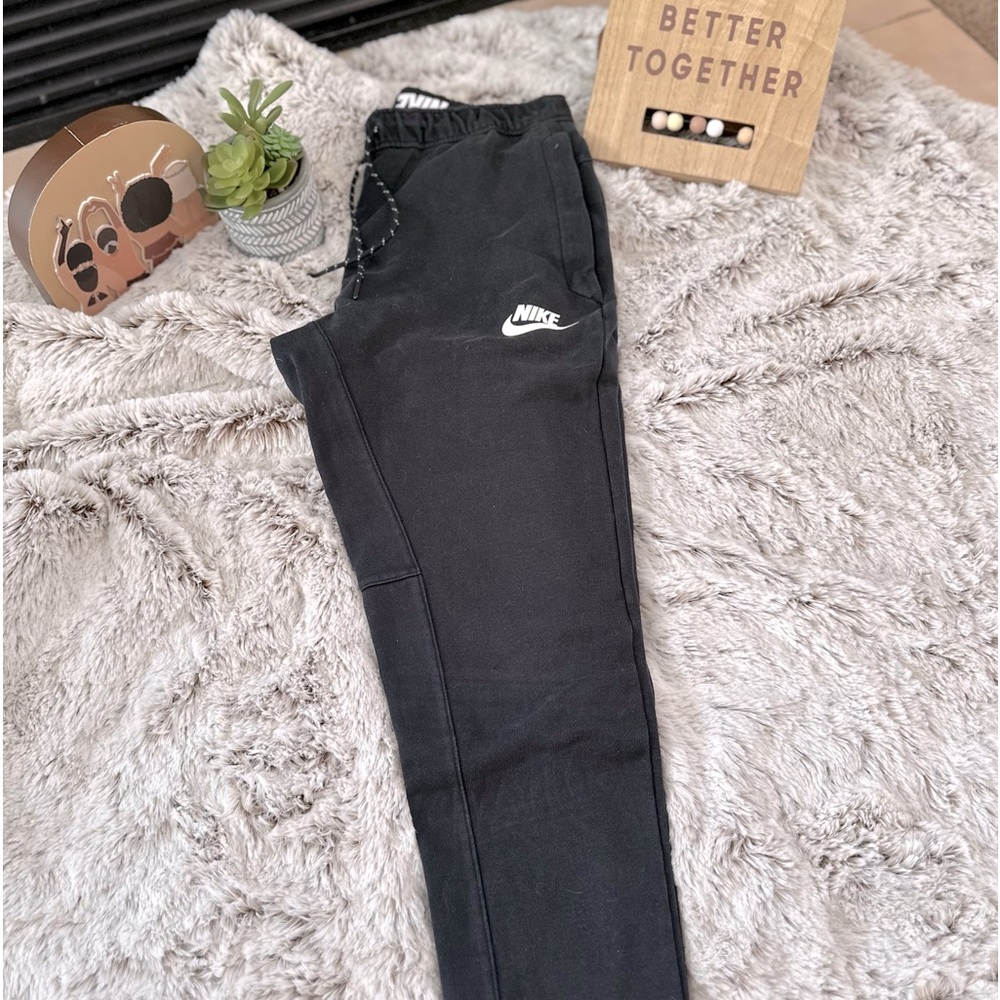 Nike - Men’s Jogger sweatpants - Small